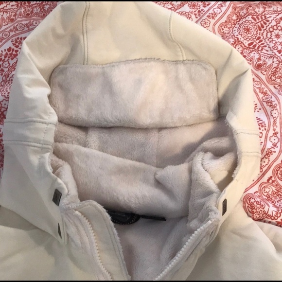 Mountain Hard Wear Creamy Winter White Jacket with Hood L - Picture 5 of 9